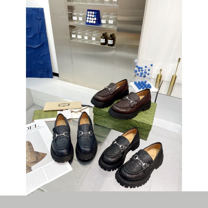 G*u*i leather shoes